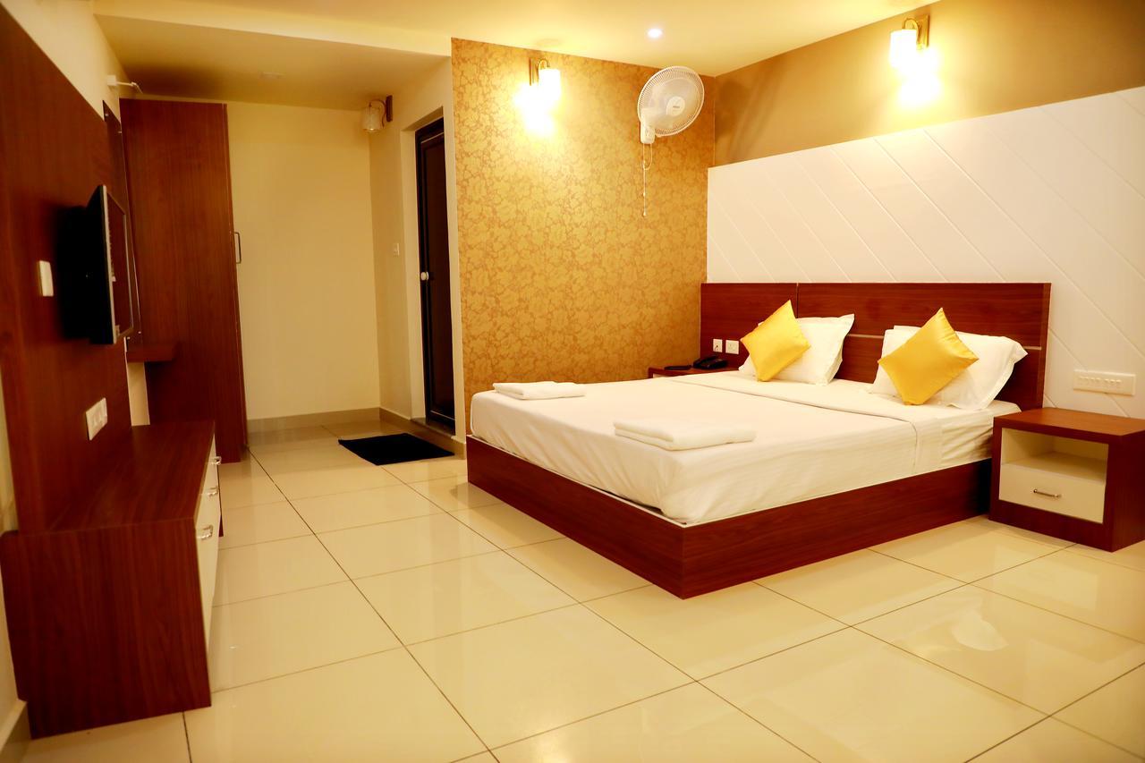 Hotel Wayanad Royal Crown Kalpetta Exterior foto