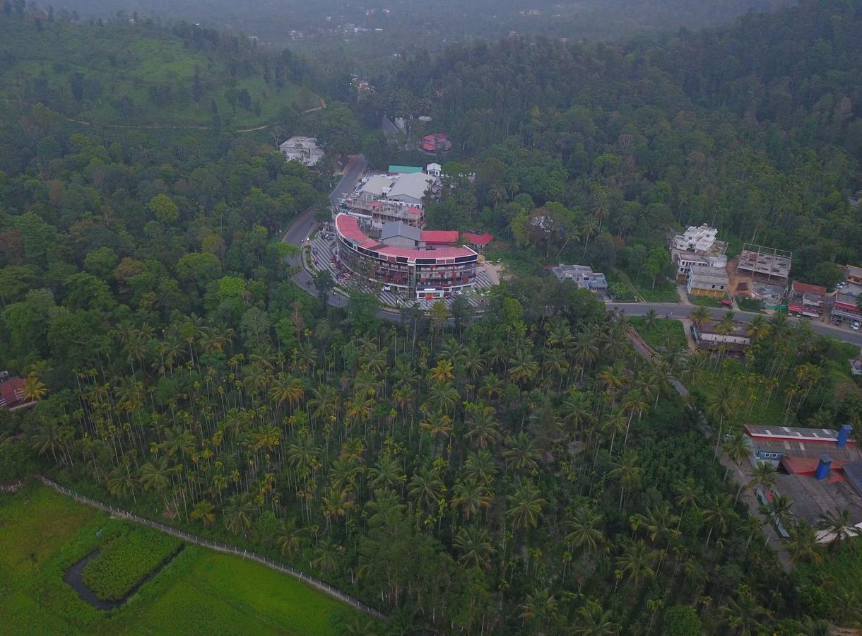 Hotel Wayanad Royal Crown Kalpetta Exterior foto