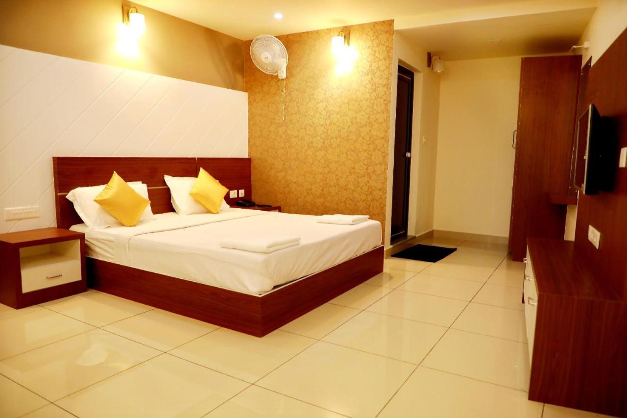 Hotel Wayanad Royal Crown Kalpetta Exterior foto